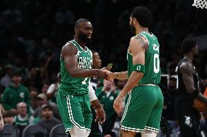 香农·夏普:绿军认为塔图姆比布朗更强 他们不想留2个顶薪球员